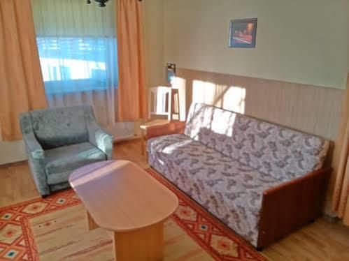 Endla Hotell Вильянди Экстерьер фото
